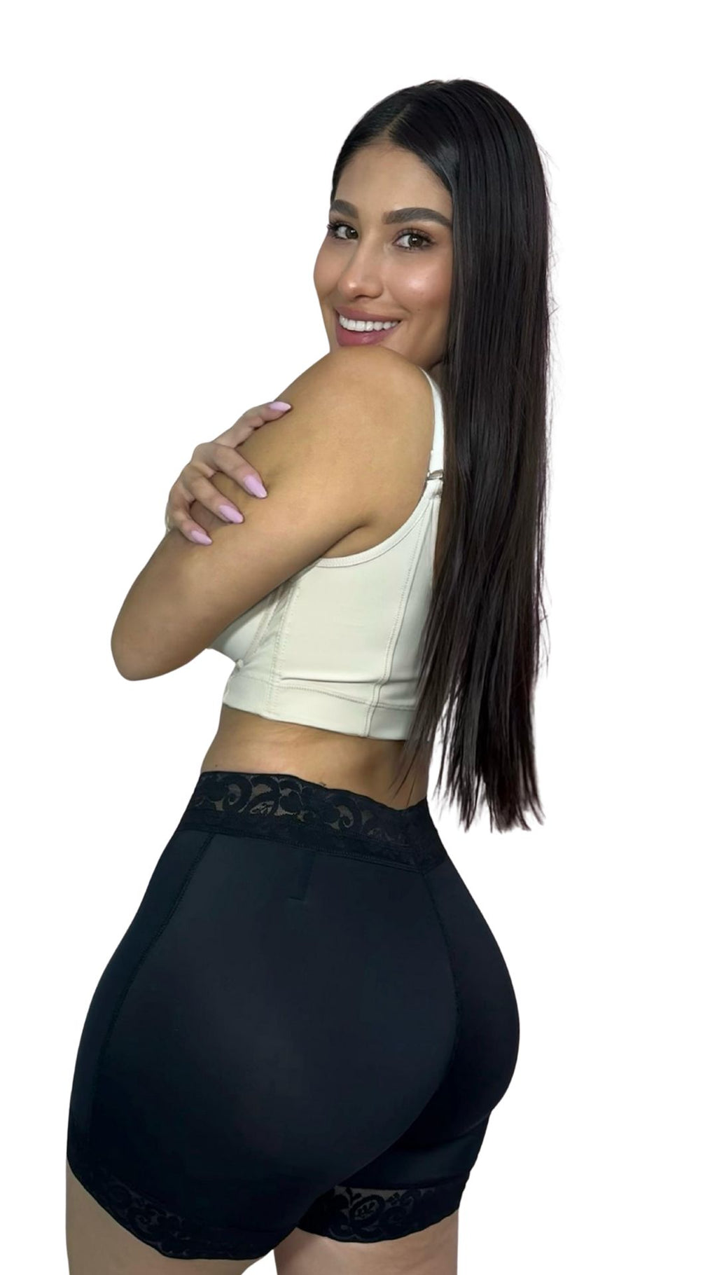 FAJA SHORT LEVANTA COLA SIN COSTURAS EN COLA Y VARILLAS DELANTERAS Y TRASERAS