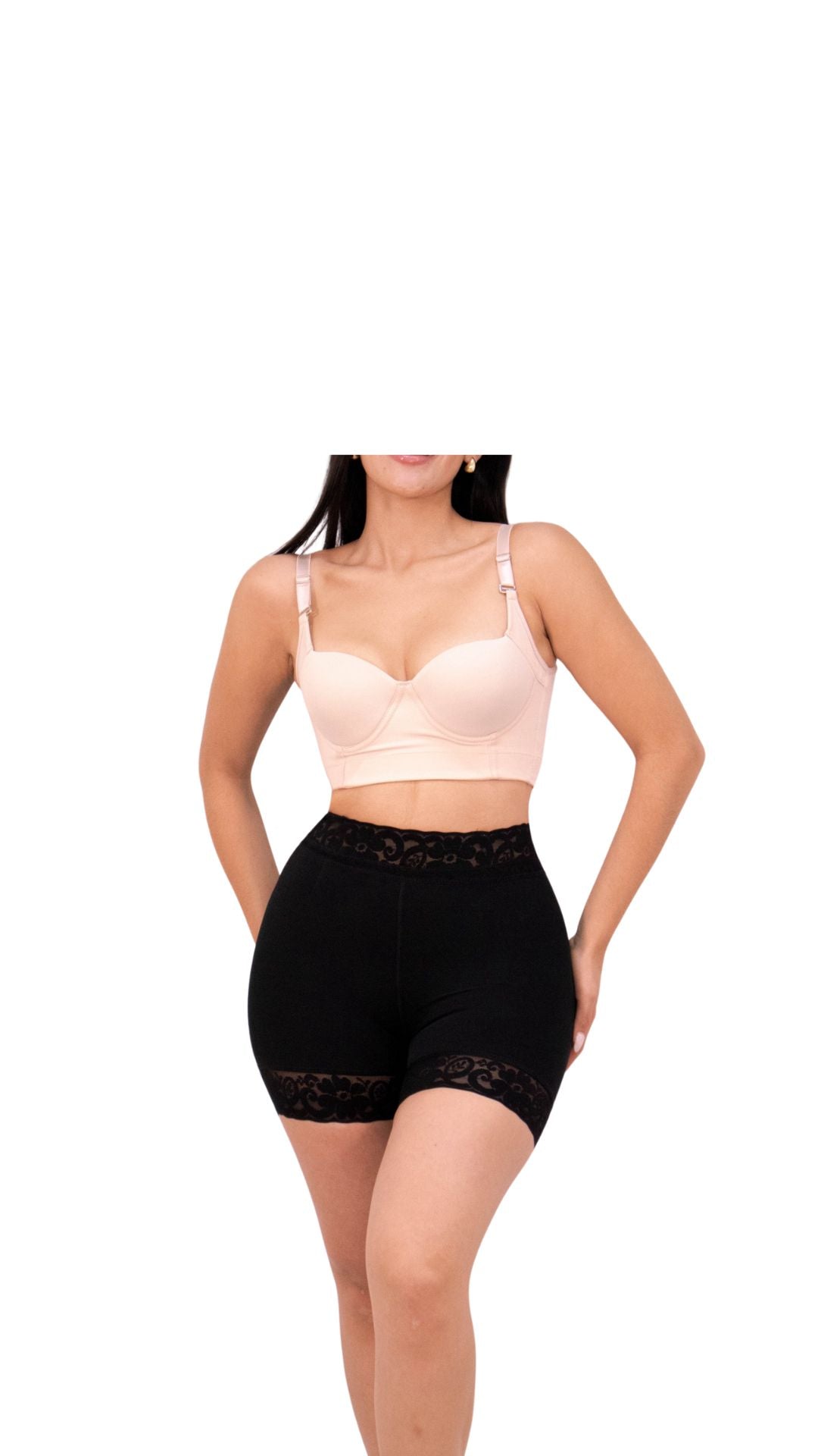 FAJA SHORT LEVANTA COLA PRETINA EN ENCAJE Y VARILLAS