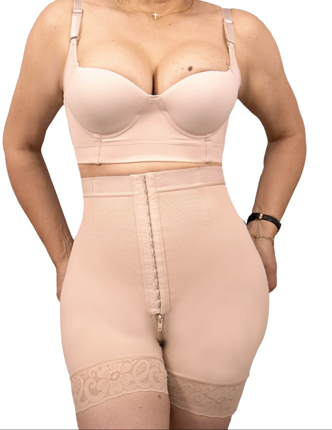 FAJA SHORT TALLE ALTO CON BROCHES