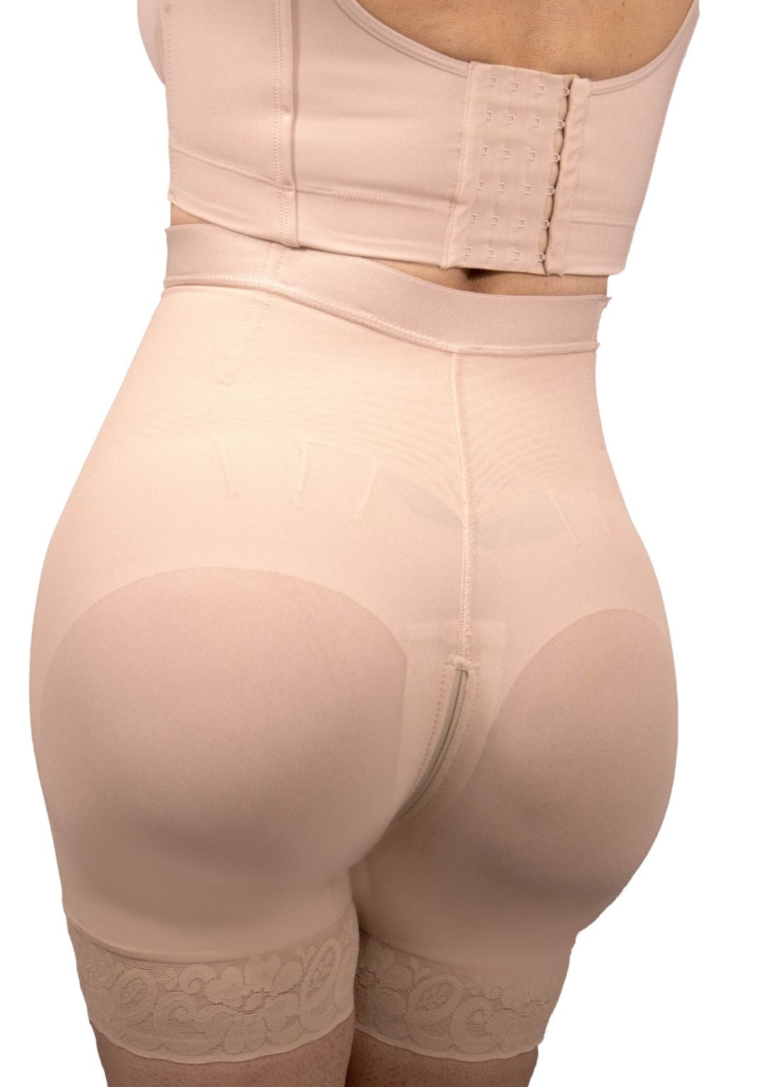 FAJA SHORT TALLE ALTO CON BROCHES